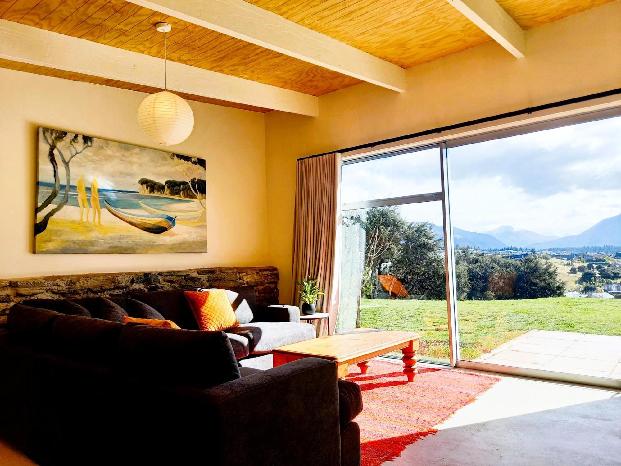 Hotel The Hidden Spring Wanaka Exterior foto